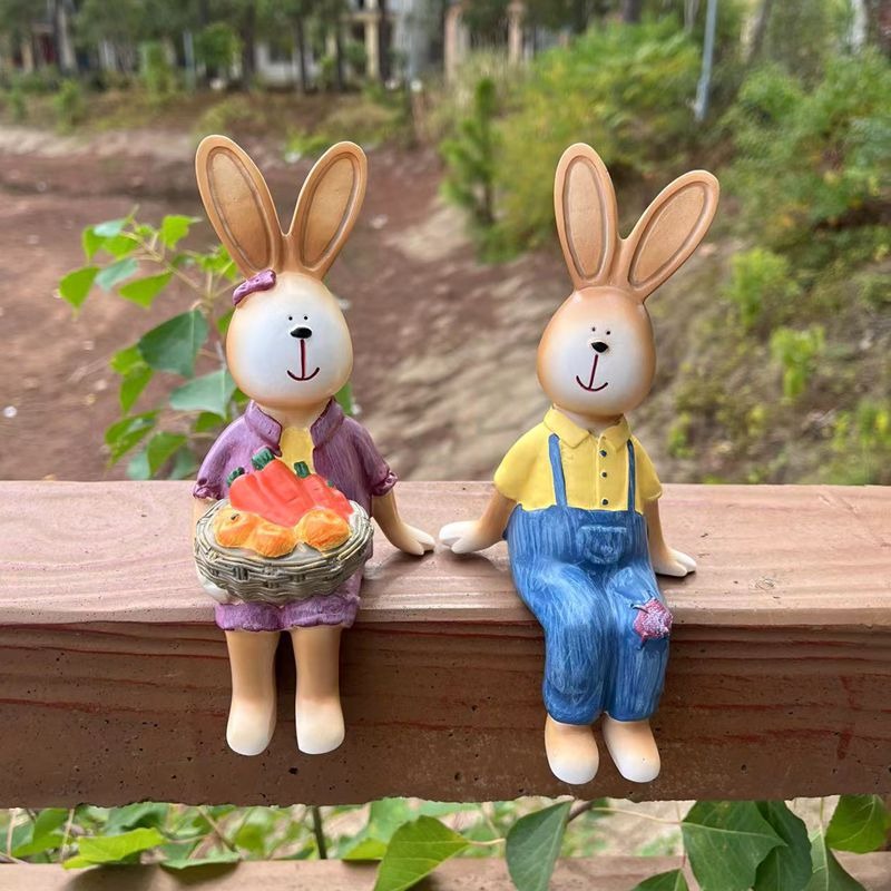 Couple Rabbit Resin Decoration