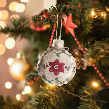 Christmas linen pendant decorations, fabric Christmas socks, Christmas balls, Christmas tree decorations, scene arrangement